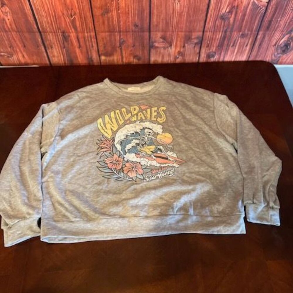 Vintage Grey Wild Waves Malibu Surfing Sweatshirt By 12PM Mon Ami‎  crew neck